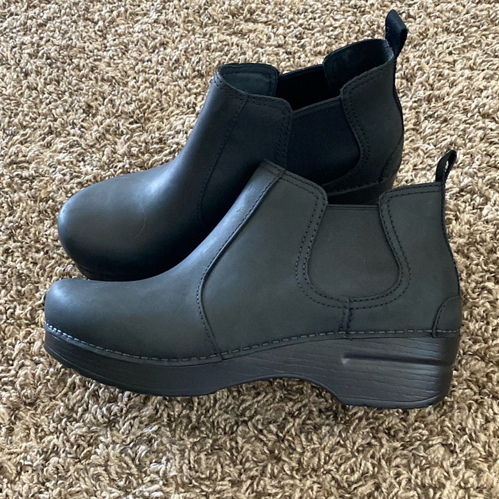 Dansko Oiled Leather Frankie Chelsea Boots